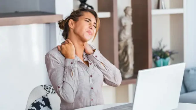 How to improve posture and reduce pain